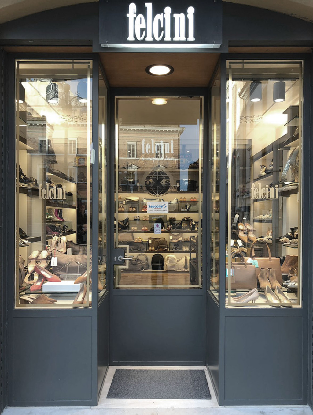 Cuberoom Felcini Shoe Shop