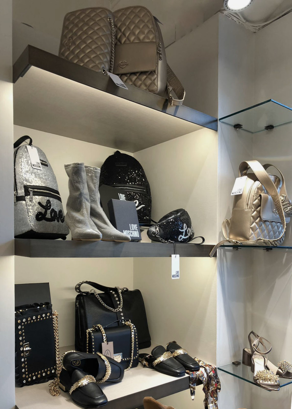 Cuberoom Felcini Shoe Shop